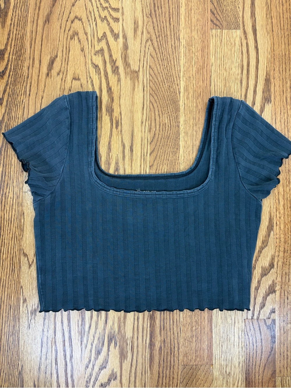 OFFLINE by aerie Ribbed Square-Neck Crop Top (L)